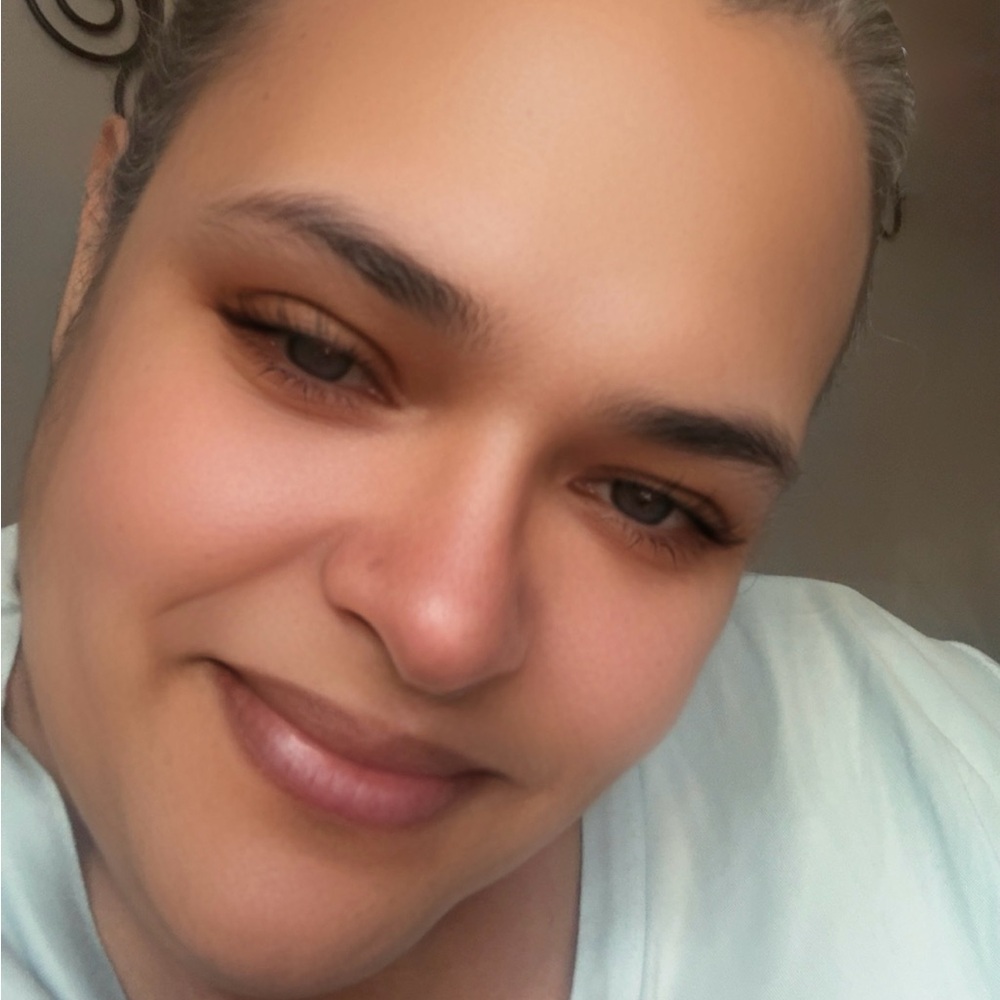 Meet your Posher, Luz